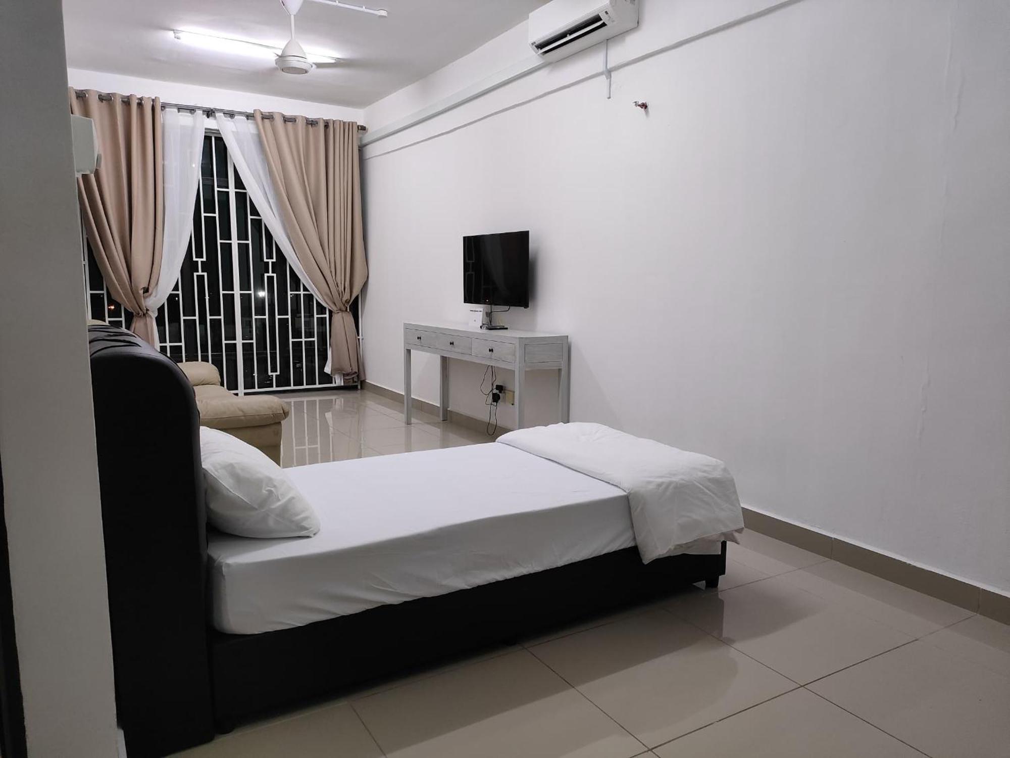 Adeen'S Suria Suite, Hotel Mutiara Гуа-Мусанг Екстер'єр фото